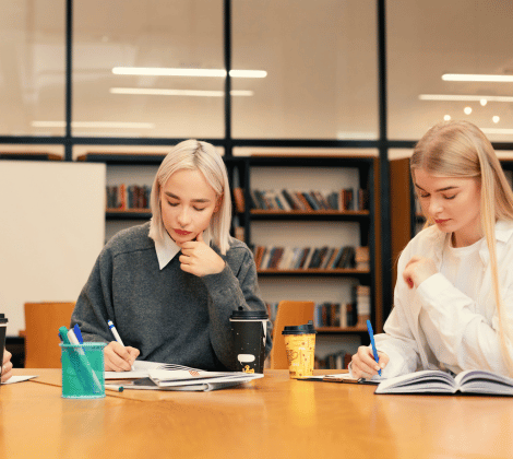 Untitled design (58) https://studyinswitzerland.vn/wp-content/uploads/2025/12/Untitled-design-58.png